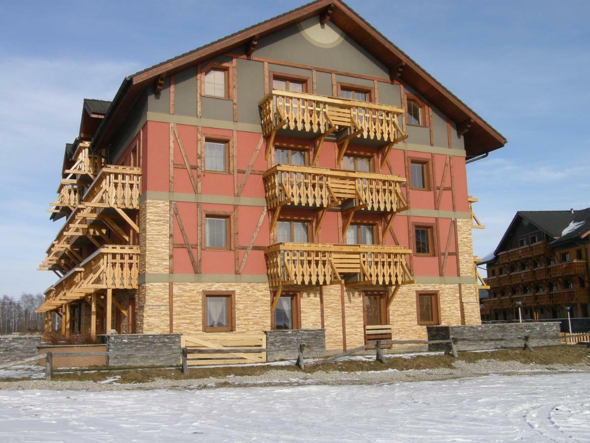 Terezia Tatry - Golf Apartment Veľka Lomnica Bagian luar foto