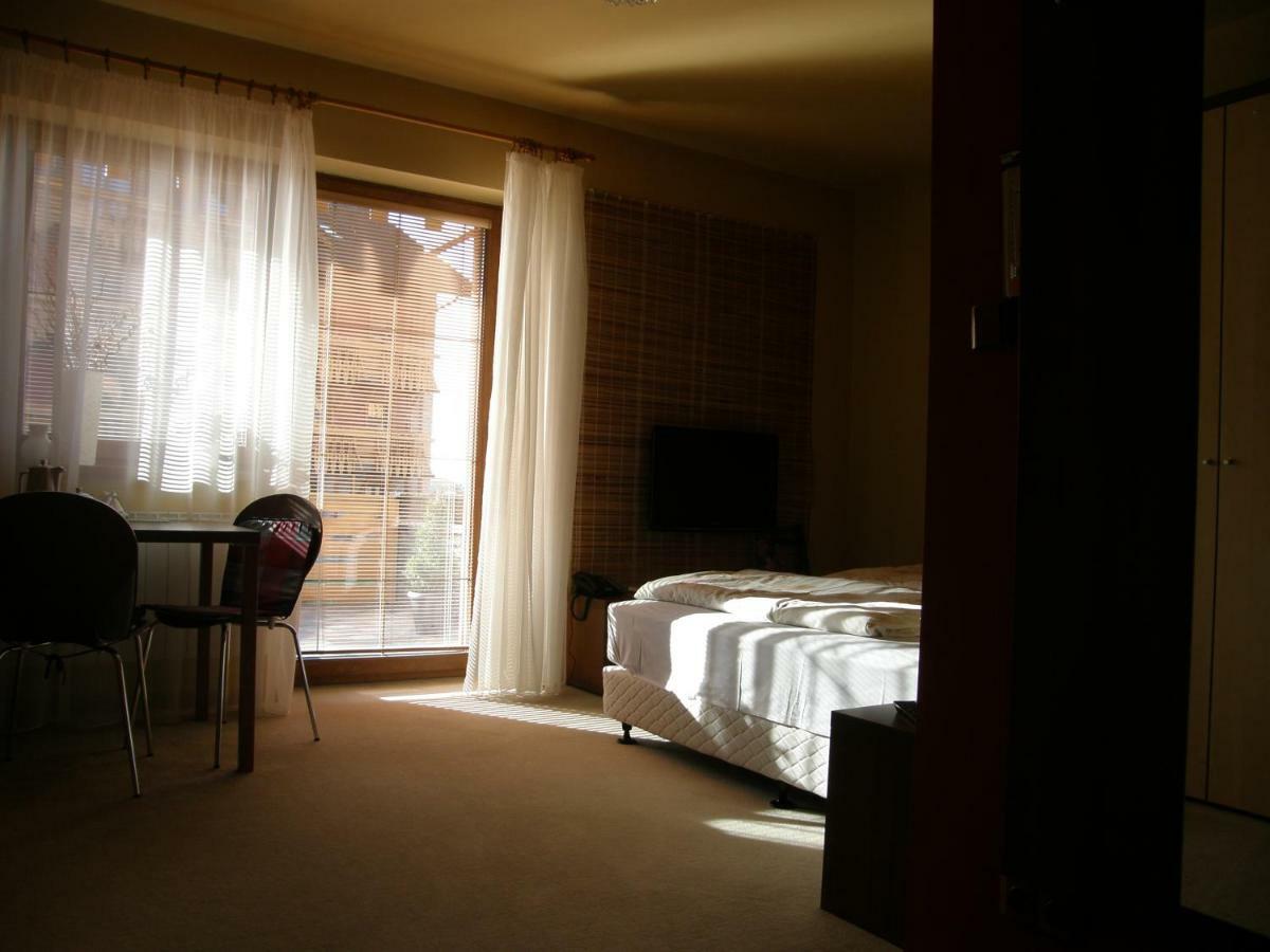 Terezia Tatry - Golf Apartment Veľka Lomnica Bagian luar foto